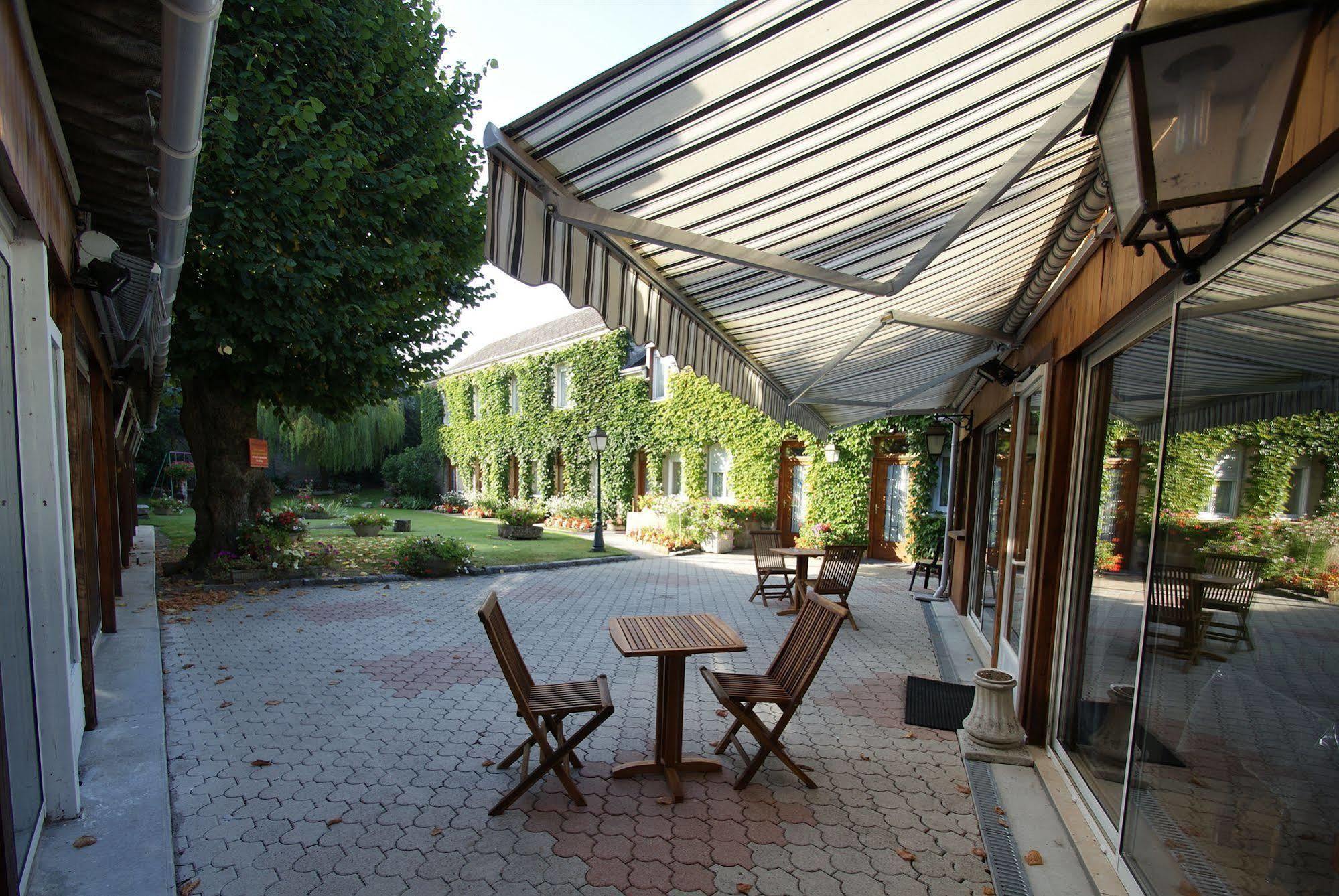 Hotel Le Beaugency Exterior foto